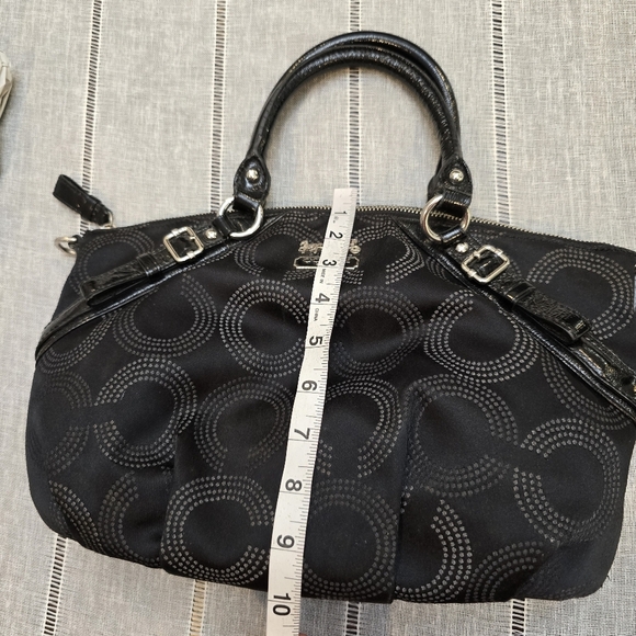 Coach Purse Black Authentic #F109315935 Handbag - Picture 3 of 11